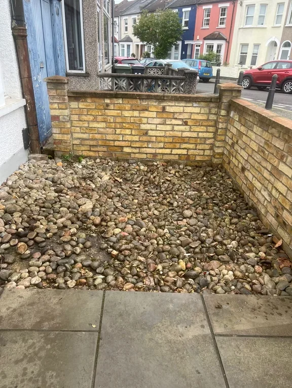 Gravel front area after waste clearance